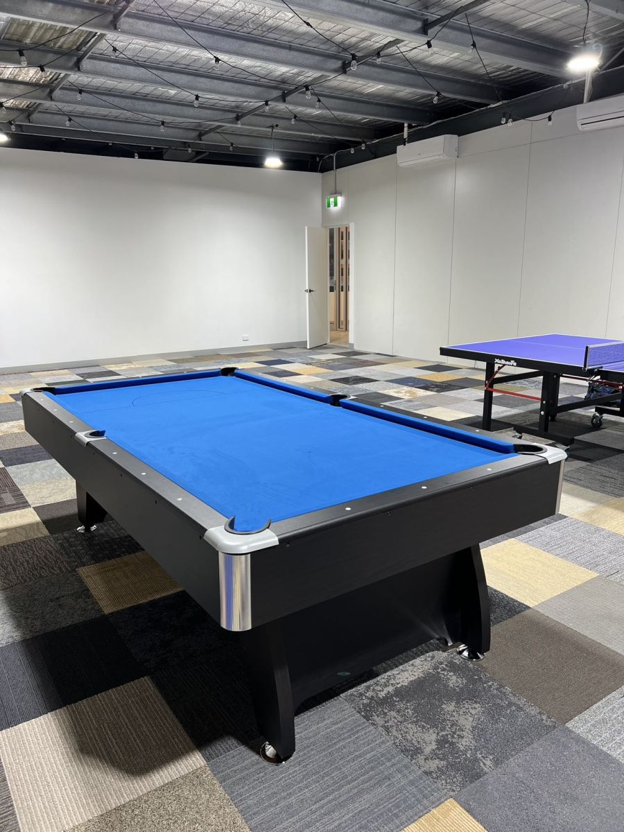 POOL TABLE 8FT PUB SIZE SNOOKER BILLIARD TABLE 25MM TABLE TOP